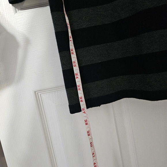 HP🎉 French Connection Black and Gray Striped Sweater Dress - Size 10 - Picture 11 of 11